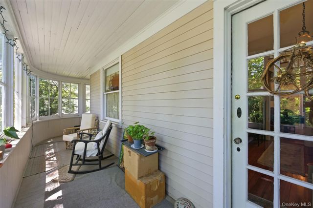 149 Maple Avenue, Westbury, NY 11590