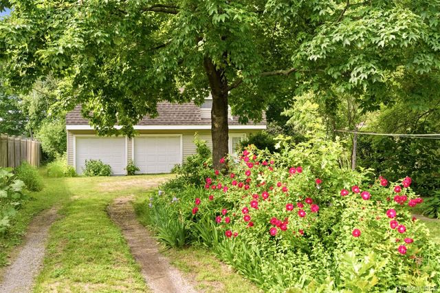 149 Maple Avenue, Westbury, NY 11590