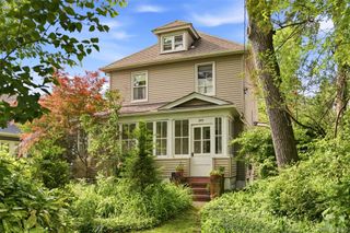 149 Maple Avenue, Westbury, NY 11590