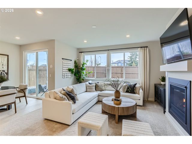 5737 Basalt Ct, Springfield, OR 97478