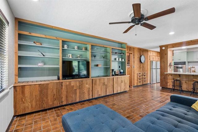 211 Ketch Creek Dr, Lawton, OK 73507