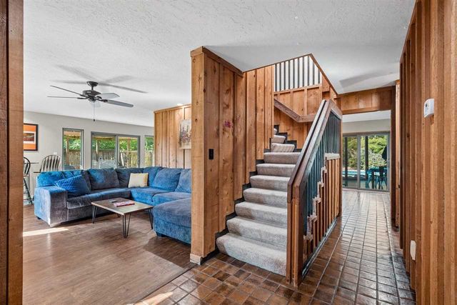 211 Ketch Creek Dr, Lawton, OK 73507