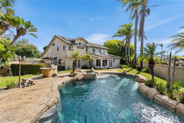 17481 Frans, Huntington Beach, CA 92649