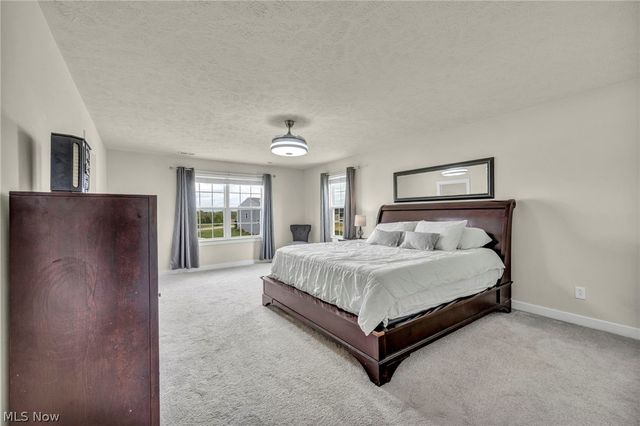 7203 Stonegate Circle NE, Canton, OH 44721
