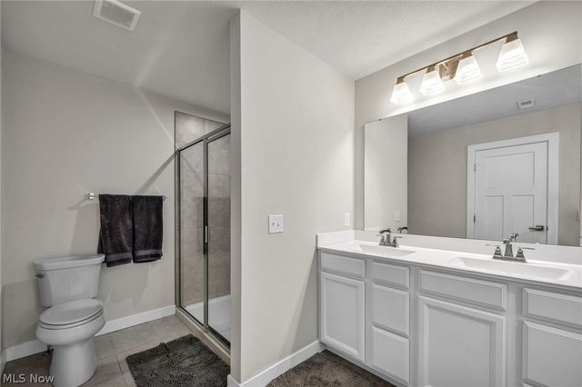 7203 Stonegate Circle NE, Canton, OH 44721
