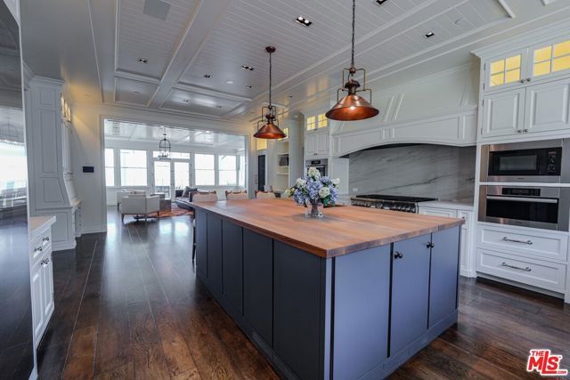 1676 Alta Mura Road, Pacific Palisades (los Angeles), CA 90272