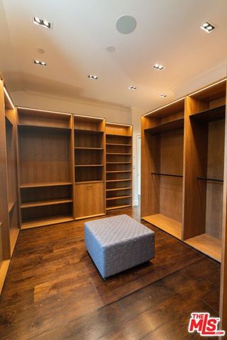 1676 Alta Mura Road, Pacific Palisades (los Angeles), CA 90272