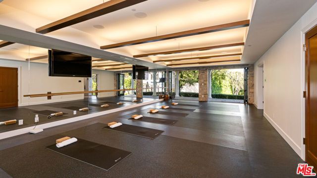 1676 Alta Mura Road, Pacific Palisades (los Angeles), CA 90272