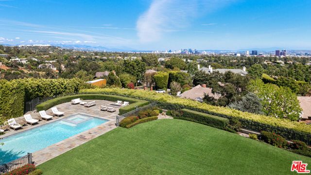 1676 Alta Mura Road, Pacific Palisades (los Angeles), CA 90272