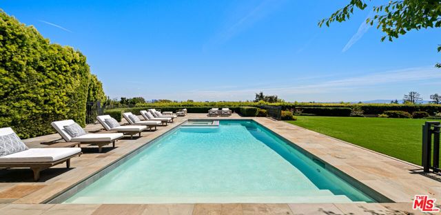 1676 Alta Mura Road, Pacific Palisades (los Angeles), CA 90272