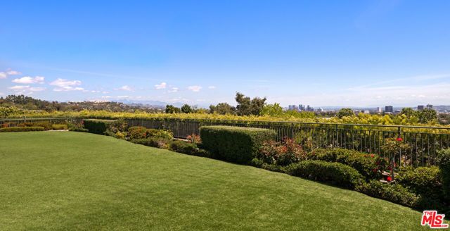 1676 Alta Mura Road, Pacific Palisades (los Angeles), CA 90272