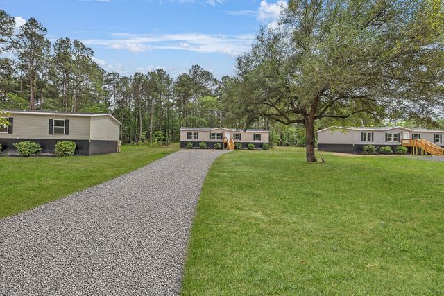 95 Tundra Lane, Ridgeville, SC 29472