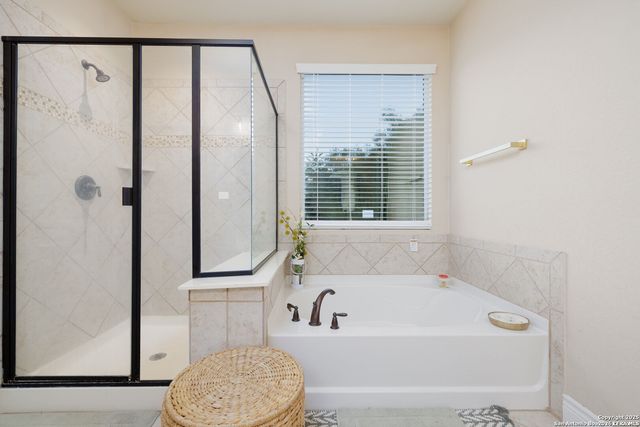 12027 HUNT EST, San Antonio, TX 78253