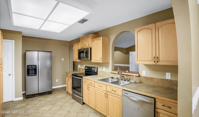 3691 CAMERON CROSSING Drive, Jacksonville, FL 32223