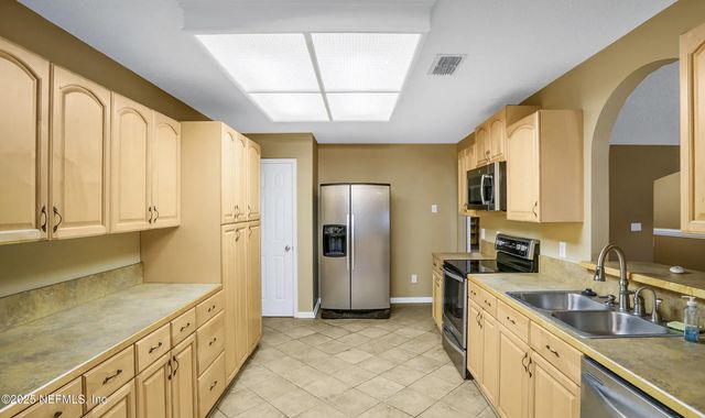 3691 CAMERON CROSSING Drive, Jacksonville, FL 32223