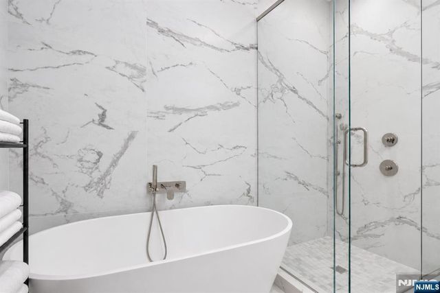 3 Somerset Lane 500, Edgewater, NJ 07020
