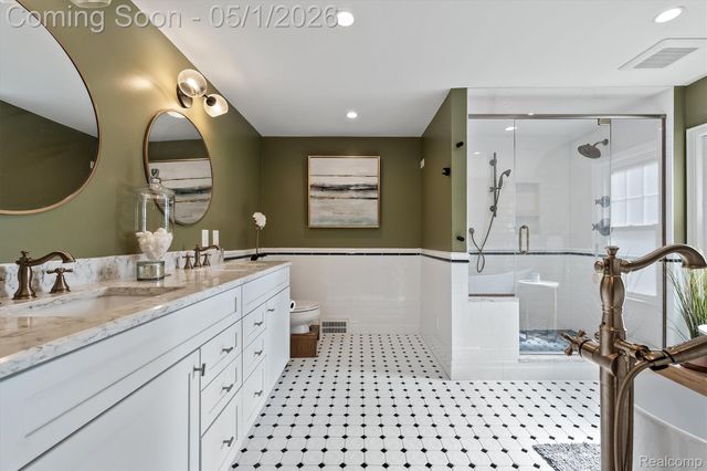 580 W Lewiston Avenue, Ferndale, MI 48220