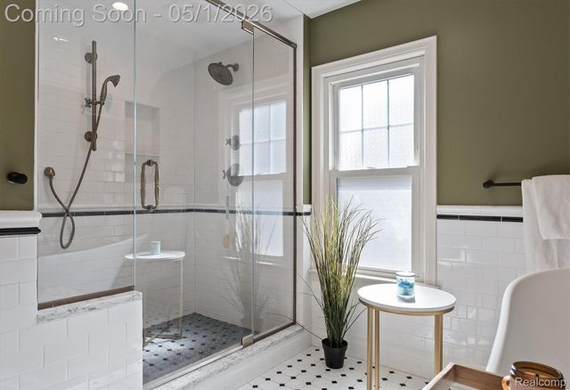 580 W Lewiston Avenue, Ferndale, MI 48220