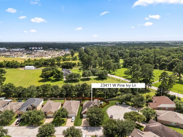 23411 W Pine Ivy Lane, Tomball, TX 77375