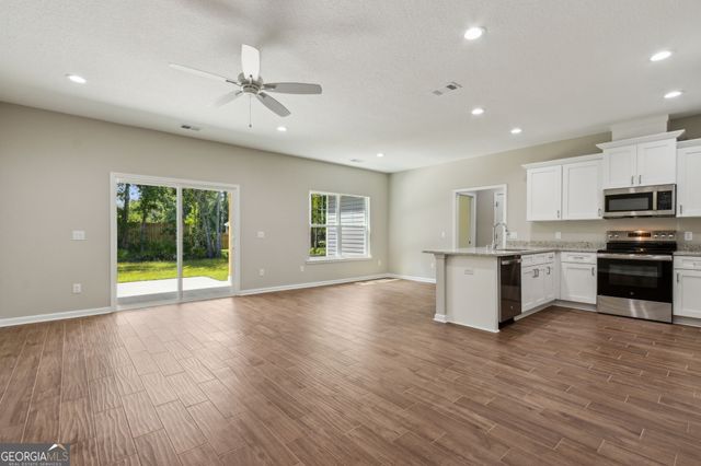 184 Herrin Road, Woodbine, GA 31569