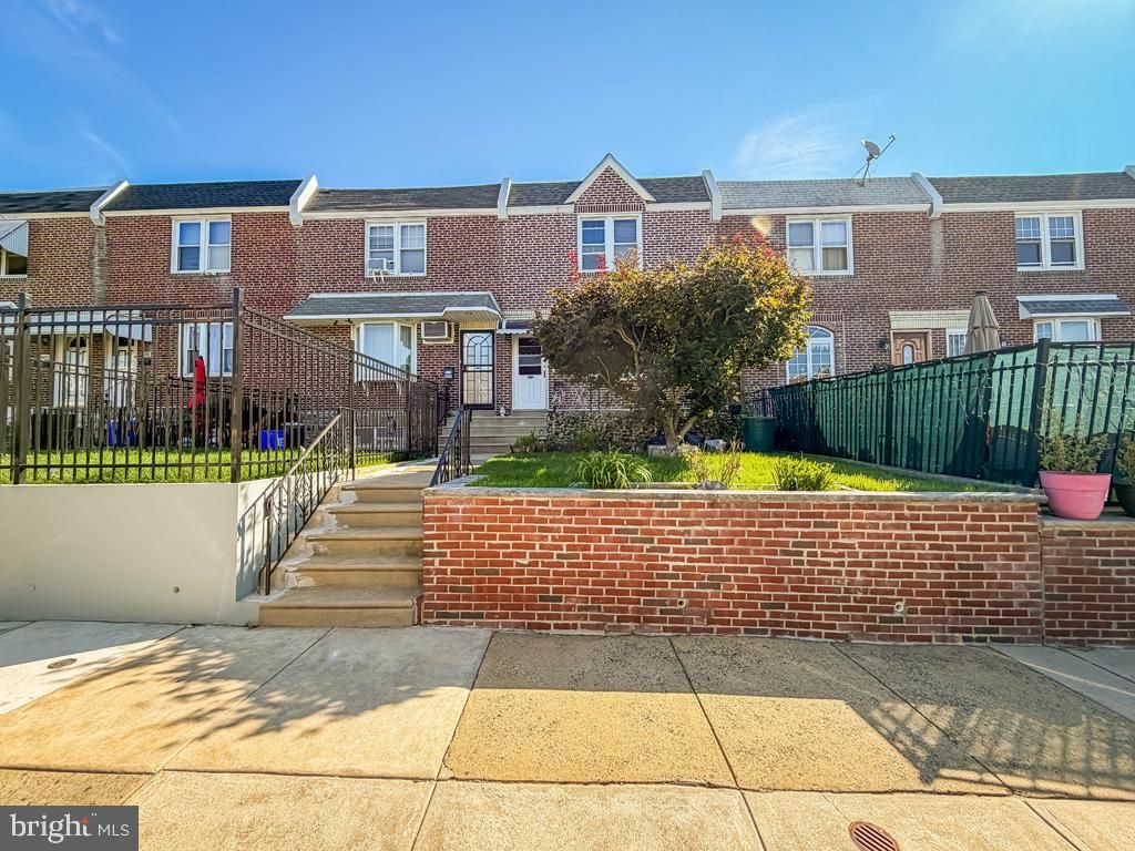 3527 LANSING ST, PHILADELPHIA, PA 19136 — exterior