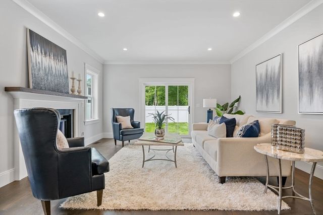 5 Milk St, Natick, MA 01760