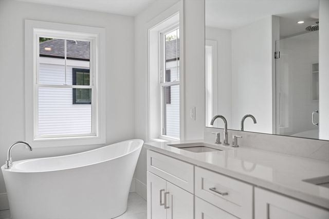 5 Milk St, Natick, MA 01760
