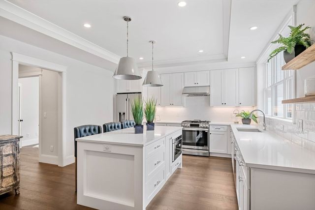 5 Milk St, Natick, MA 01760