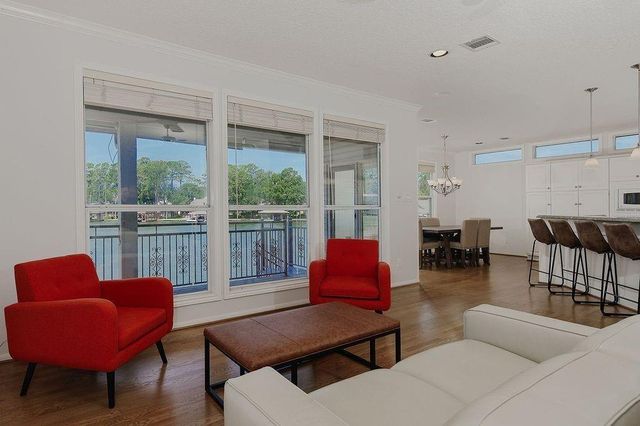 12374 Lake Vista Drive, Willis, TX 77318