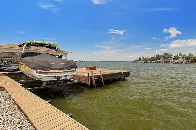 12374 Lake Vista Drive, Willis, TX 77318