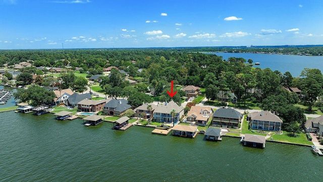 12374 Lake Vista Drive, Willis, TX 77318