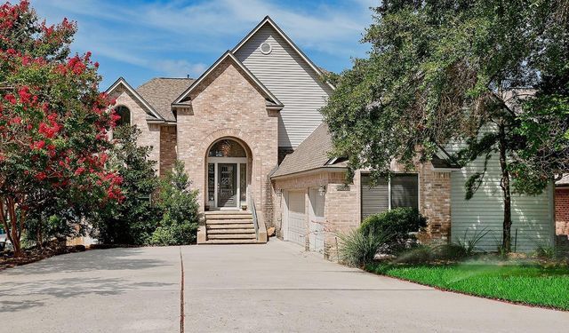 12374 Lake Vista Drive, Willis, TX 77318