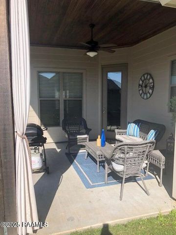 102 Meadow Gate Drive, Lafayette, LA 70508