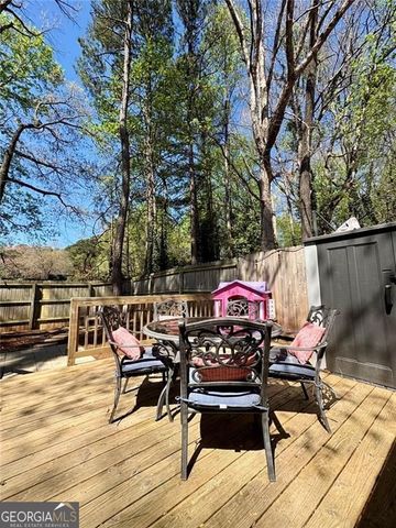 1452 Bentley Lane SE, Marietta, GA 30067