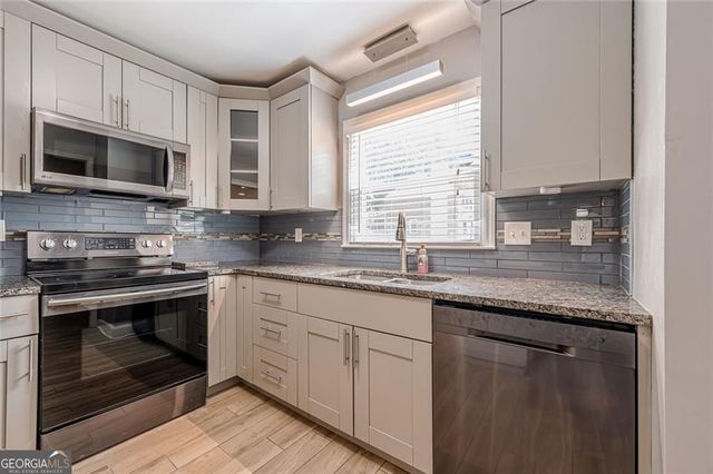 1452 Bentley Lane SE, Marietta, GA 30067