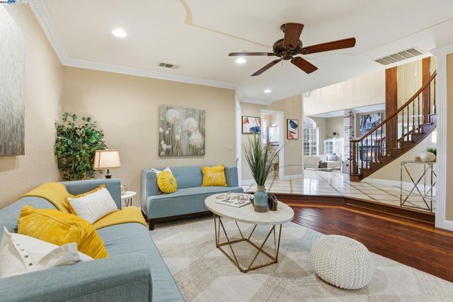 1414 Columbine Way, Livermore, CA 94551