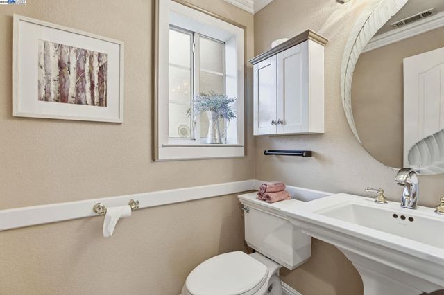 1414 Columbine Way, Livermore, CA 94551