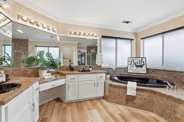 1414 Columbine Way, Livermore, CA 94551