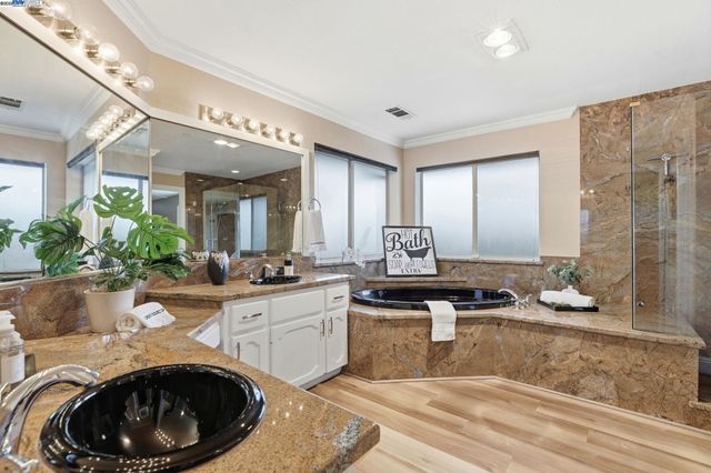 1414 Columbine Way, Livermore, CA 94551