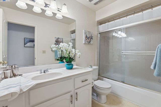 1414 Columbine Way, Livermore, CA 94551