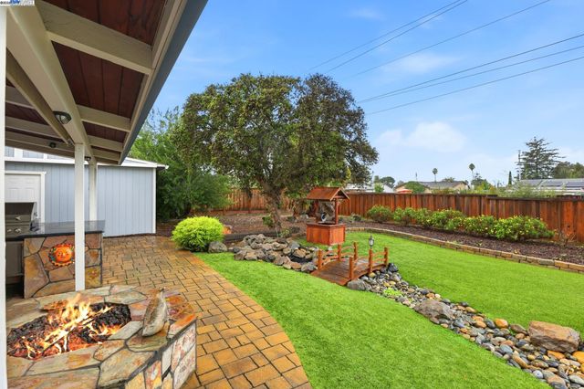 1414 Columbine Way, Livermore, CA 94551