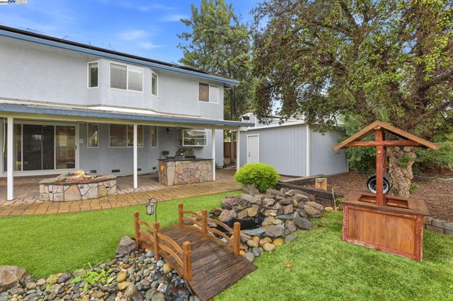 1414 Columbine Way, Livermore, CA 94551