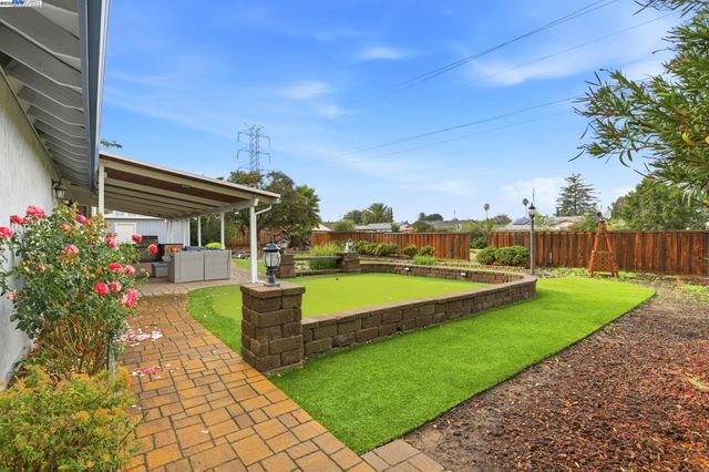 1414 Columbine Way, Livermore, CA 94551