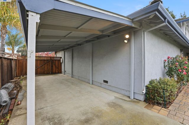 1414 Columbine Way, Livermore, CA 94551