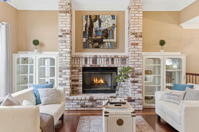 1414 Columbine Way, Livermore, CA 94551