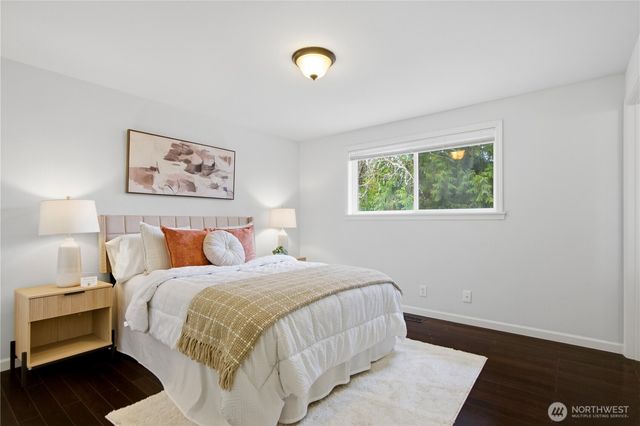 14831 NE 14th Street, Bellevue, WA 98007