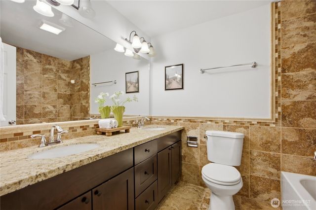 14831 NE 14th Street, Bellevue, WA 98007