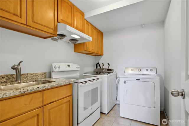 14831 NE 14th Street, Bellevue, WA 98007