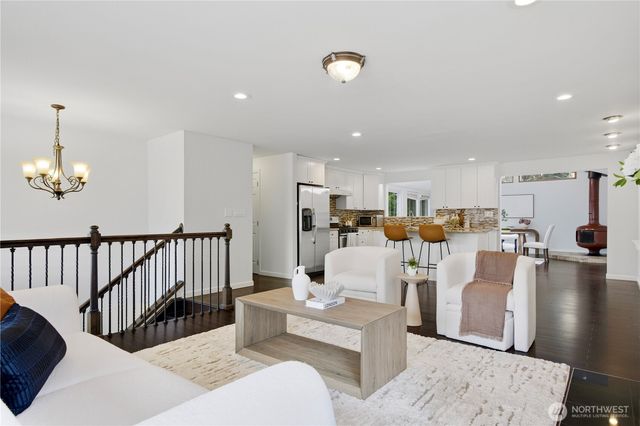 14831 NE 14th Street, Bellevue, WA 98007