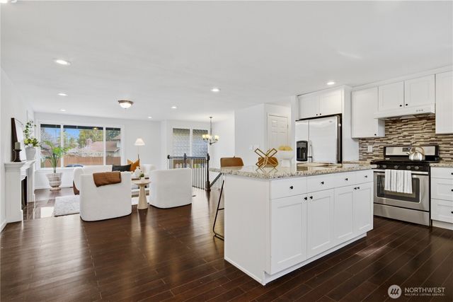 14831 NE 14th Street, Bellevue, WA 98007